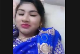 Cute Desi Girl Shows Her Boobs Desixx Net