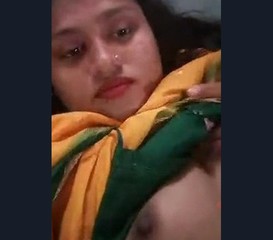 Desi wife show her big boob video call