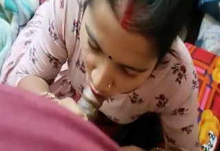 Cute Desi Housewife Giving Blowjob On Cam