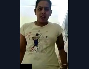 Police wali showing to lover