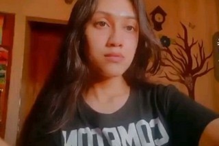 Boudi Strip her Saree and Shows Nude Body - Desixx